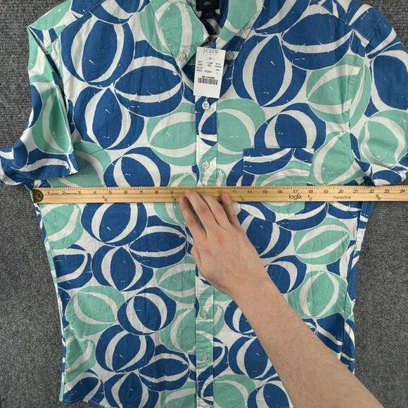 NWT J Crew Men Large Blue Geometric Beach Theme Short Sleeve Button Up Shirt - Picture 5 of 14
